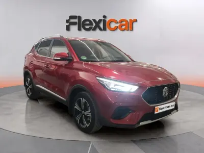 Usado MG ZS Comfort 106 CV (77 kW) 2023 Rojo SUV