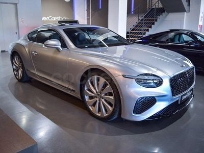 Usado Bentley Continental 680 CV (500 kW) 2025 Gris / plata Coupe