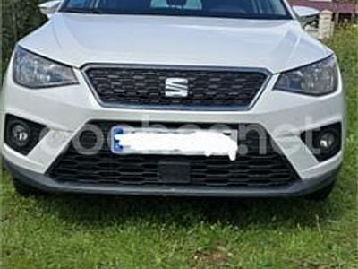 Usado Seat Arona Ecomotive 95 CV (69 kW) 2017 Blanco SUV