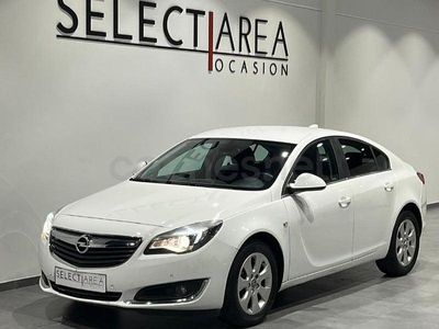 Usado Opel Insignia Selective 136 CV (100 kW) 2017 Blanco Berlina