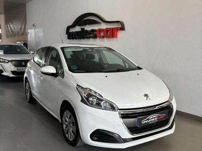 Usado Peugeot 208 Active 102 CV (75 kW) 2019 Blanco Utilitario