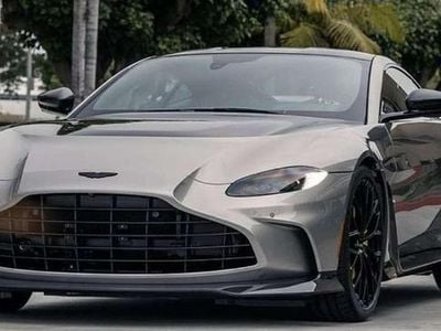 Plateado Usado 2022 Aston Martin Vantage Coupe | 119.900 € (Super precio)