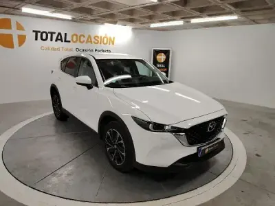 Używany Mazda CX-5 Center-Line 165 KM (121 kW) 2025 Otro SUV
