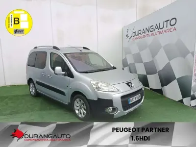 Usado Peugeot TePee Outdoor 109 CV (80 kW) 2009 Gris Van
