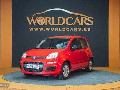 Usado Fiat Panda 69 CV (50 kW) 2022 Rojo Berlina