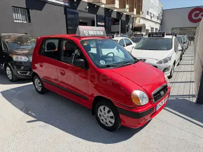 Usado Hyundai Atos GLS 59 CV (43 kW) 2002 Rojo Utilitario