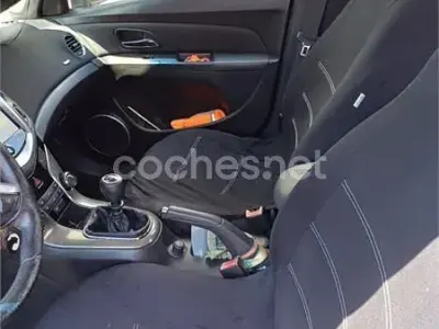 Usado Chevrolet Cruze LTZ 163 CV (119 kW) 2013 Negro Berlina