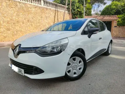 Usado Renault Clio IV Business 75 CV (55 kW) 2016 Blanco Berlina