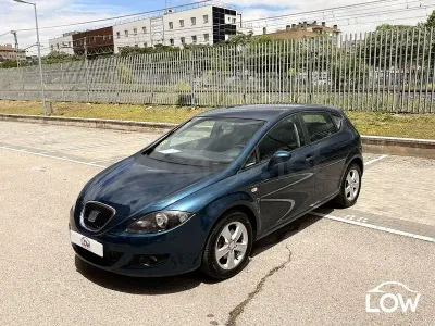 Usado Seat Leon Sport 105 CV (77 kW) 2007 Azul Utilitario