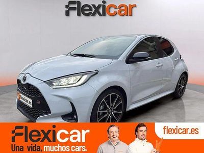 Blanco Usado 2023 Toyota Yaris Hybrid Sport Berlina | 23.290 € (Caro)