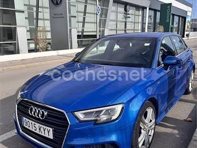 Usado Audi A3 S-Line 116 CV (85 kW) 2019 Azul Berlina