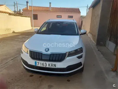 Usado Skoda Karoq Ambition 116 CV (85 kW) 2018 Blanco SUV