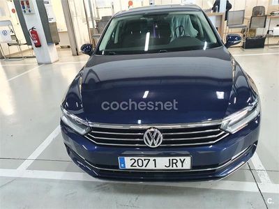 Usado VW Passat Sportline 150 CV (110 kW) 2016 Azul Berlina