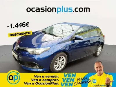 Usado Toyota Auris Active 90 CV (66 kW) 2016 Azul Utilitario