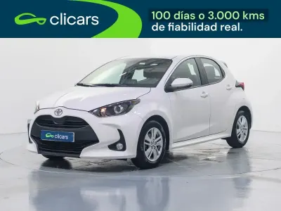 Usado Toyota Yaris Edition 125 CV (91 kW) 2022 Blanco Utilitario