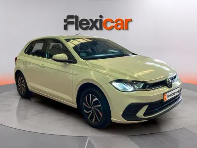 Usado VW Polo Life 95 CV (69 kW) 2023 Blanco Utilitario