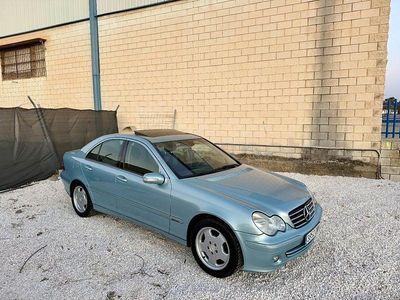 Usado Mercedes C220 Elegance 150 CV (110 kW) 2004 Azul Berlina