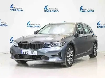 Usado BMW 318 Comfort Edition 150 CV (110 kW) 2021 Gris Familiar