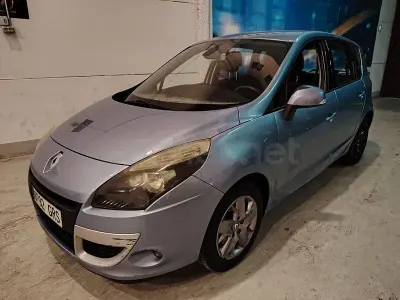 Usado Renault Scénic Dynamique 130 CV (95 kW) 2009 Azul Monovolumen