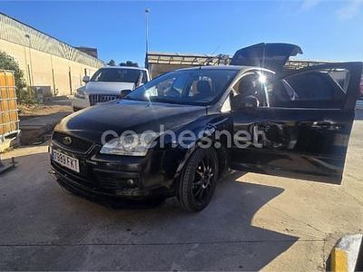 Usado Ford Focus Business Edition 100 CV (73 kW) 2007 Negro Berlina