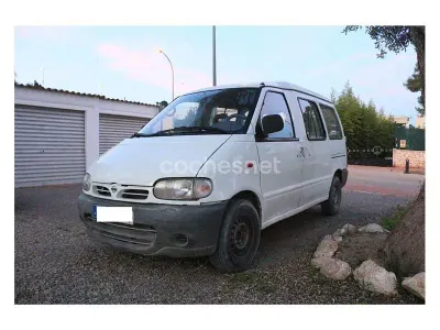 Usado Nissan Cargo 75 CV (55 kW) 2001 Blanco Familiar