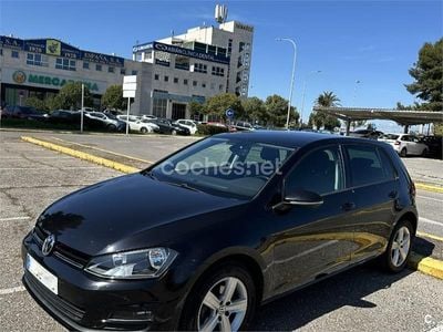 Usado VW Golf VII Advance 105 CV (77 kW) 2014 Negro Berlina