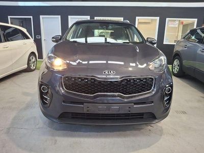 Usado Kia Sportage 115 CV (84 kW) 2018 Gris / plata SUV