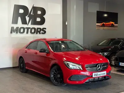 Usado Mercedes CLA180 136 CV (100 kW) 2019 Rojo Coupe
