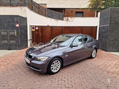 Gris / plata Usado 2009 BMW 318 Comfort Edition Berlina | 7480 € (Super precio)