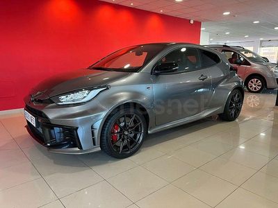 Nuevo Toyota Yaris 280 CV (205 kW) 2025 Gris / plata Utilitario