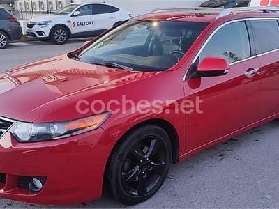 Usado Honda Accord Executive 150 CV (110 kW) 2010 Rojo Familiar