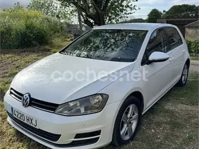 Usado VW Golf VII Edition 105 CV (77 kW) 2014 Blanco Berlina