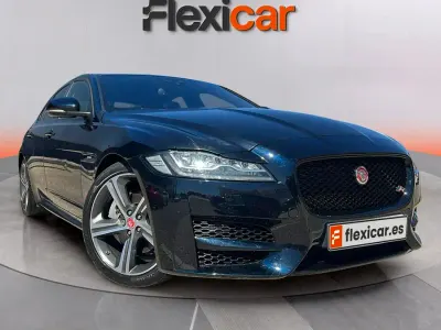 Usado Jaguar XF R-Sport 180 CV (132 kW) 2015 Azul Berlina