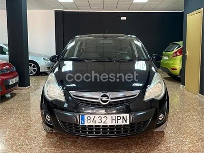 Usado Opel Corsa Selective 85 CV (62 kW) 2013 Negro Utilitario