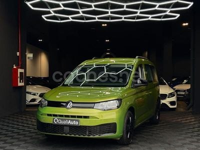 Usado VW Caddy 116 CV (85 kW) 2024 Verde Monovolumen