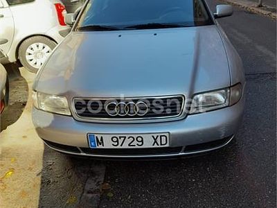 Gris / plata Usado 1999 Audi A4 Berlina | 4500 €