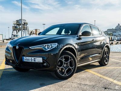 Usado Alfa Romeo Stelvio Super 210 CV (154 kW) 2018 Negro SUV