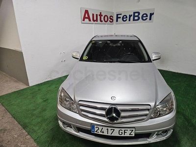 Usado Mercedes C220 Avantgarde 170 CV (125 kW) 2008 Gris / plata Berlina