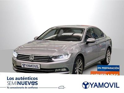 Usado VW Passat Sportline 150 CV (110 kW) 2017 Gris / plata Berlina