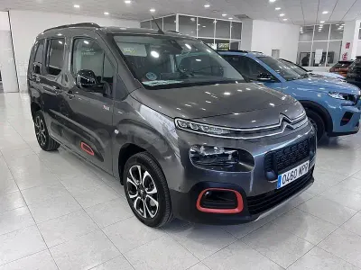 Usado Citroën Berlingo Business Class 102 CV (75 kW) 2024 Gris / plata Monovolumen