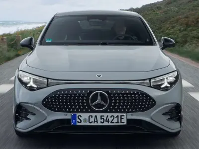 Usado Mercedes CLA250e 218 CV (160 kW) 2022 Negro Berlina