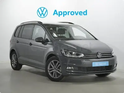 Usado VW Touran 150 CV (110 kW) 2025 Gris / plata Monovolumen