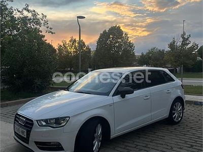 Usado Audi A3 Attraction 105 CV (77 kW) 2014 Blanco Berlina