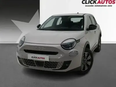 Usado Fiat 600 100 CV (73 kW) 2025 Negro SUV