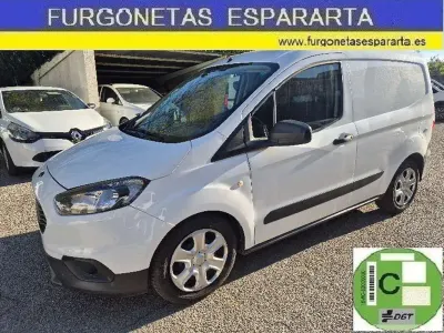 Usado Ford Transit Courier Trend 75 CV (55 kW) 2021 Blanco Van