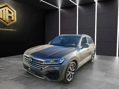 Usado VW Touareg R-line 286 CV (210 kW) 2023 Gris metalizado SUV
