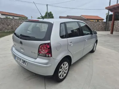 Usado VW Polo Edition 99 CV (72 kW) 2008 Gris Utilitario