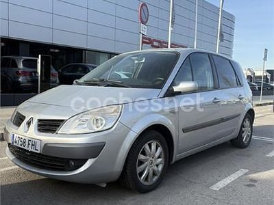Usado Renault Scénic II 105 CV (77 kW) 2007 Gris / plata Monovolumen