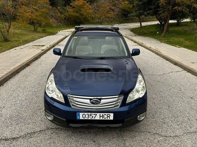 Usado Subaru Outback Premium 150 CV (110 kW) 2011 Azul Familiar
