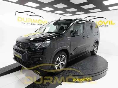 Usado Peugeot Rifter GT-line 130 CV (95 kW) 2019 Negro Monovolumen